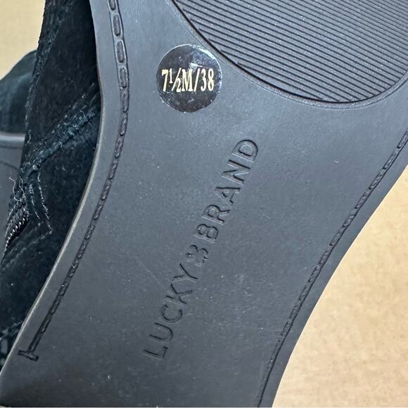 Lucky Brand Ponic Black Suede Ankle Bootie Side Slit Zip Size 7.5 - Picture 9 of 9